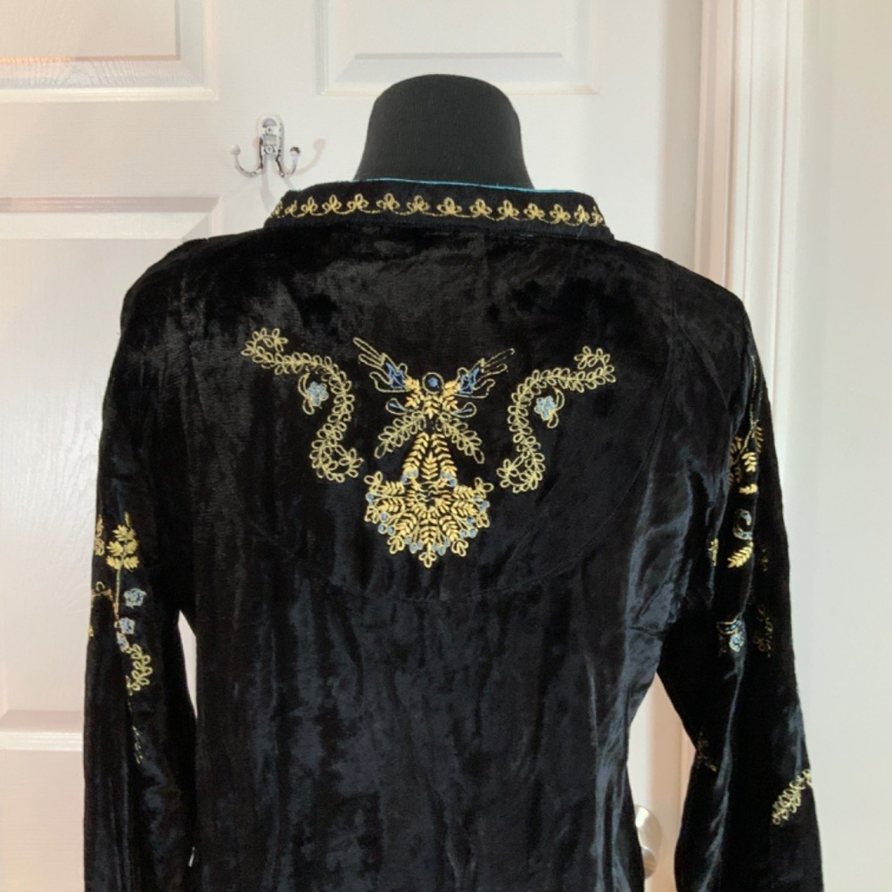 Soft Surroundings Black Velvet Embroidered Beaded Top Size Medium - Picture 8 of 11